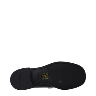 Schwarze Slip-On-Loafer aus Leder