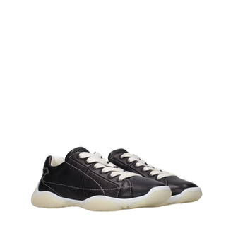 Schwarze Leder-Sneaker