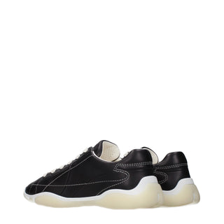 Schwarze Leder-Sneaker