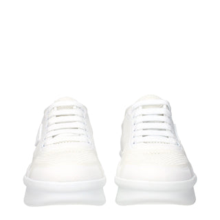 Weiße Low-Top-Sneaker aus Stoff