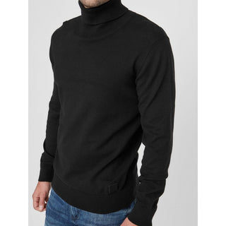 Cuello alto de algodón negro
