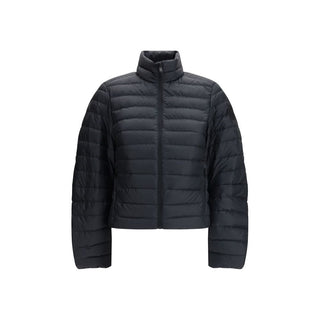 Chaqueta con capucha de poliéster reciclado negra