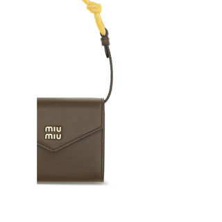 Cartera Bos Taurus de piel de becerro marrón