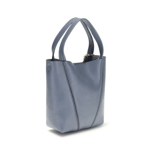 Schultertasche aus blauem Kalbsleder vom Bos Taurus