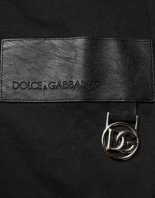 Schwarzes Baumwoll-T-Shirt mit Logo-Plakette und Rundhalsausschnitt