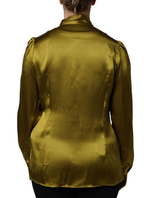Grünes Satin-Langarmshirt mit Ascot-Krawatte