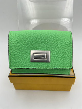 Cartera pequeña Peekaboo de Fendi