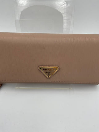 PRADA Puder Saffiano mit Kartenetui Geldbörse