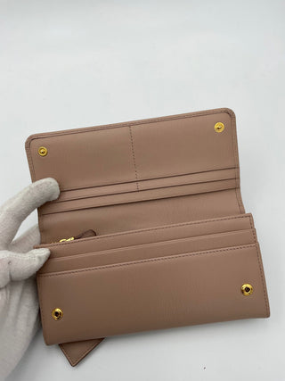 PRADA Puder Saffiano mit Kartenetui Geldbörse