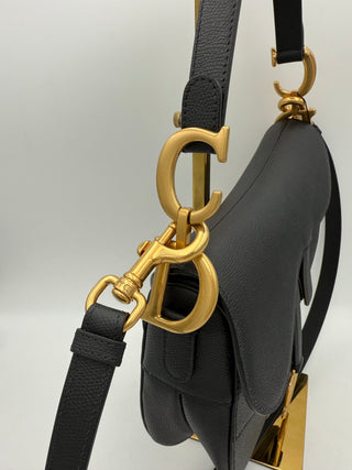 DIOR SADDLE Handtasche aus genarbtem Kalbsleder
