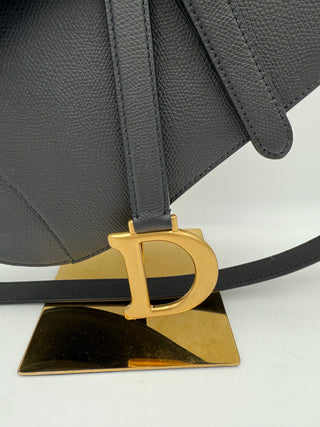 DIOR SADDLE Handtasche aus genarbtem Kalbsleder