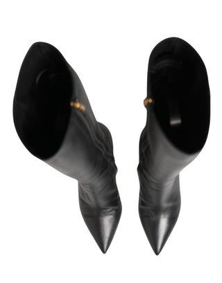 Schwarze Leder-Stiefel mit hohem Absatz