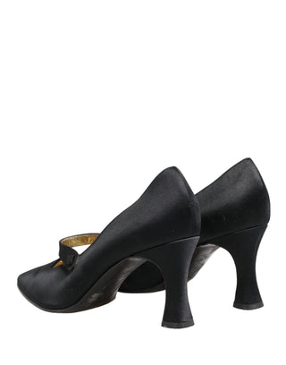 Schwarze Satin Mary Jane Pumps