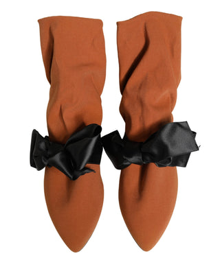Braunschwarze Wildlederstiefeletten