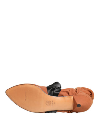 Braunschwarze Wildlederstiefeletten