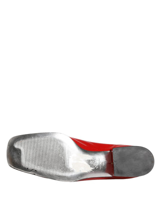 Mocasines rojos de charol sin cordones