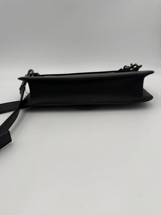 VALENTINO GARAVANI VLOGO Schwarze Handtasche