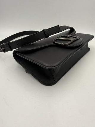 VALENTINO GARAVANI VLOGO Schwarze Handtasche