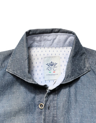 Dunkelblaues langärmliges Jeanshemd mit Kragen
