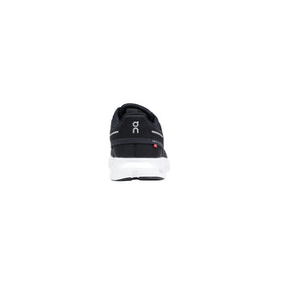 Schwarz-weiße Sportschuhe aus recyceltem Polyester