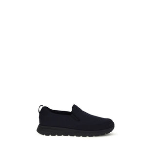 Blaue Stoffturnschuhe