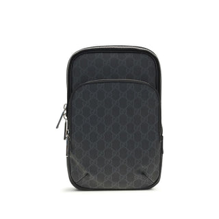 Bolso de hombro negro de poliuretano
