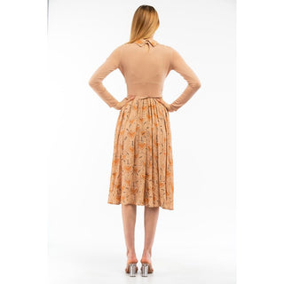 Beiges, lässiges Wollkleid