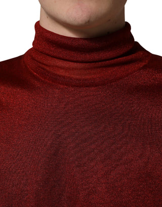 Suéter rojo de manga larga con cuello alto