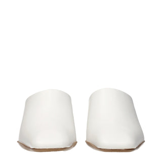 Zapatillas blancas de cuero