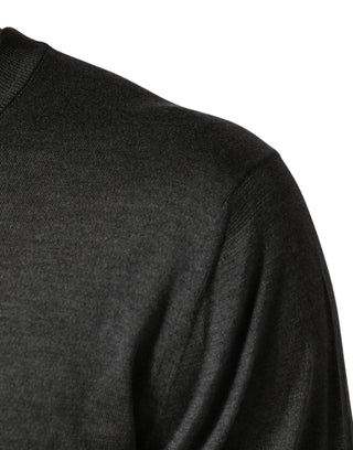 Grauer Langarm-Pullover mit Rundhalsausschnitt