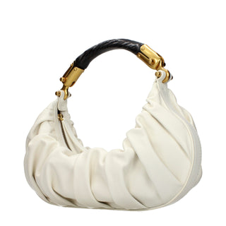 Bolso de mano de cuero beige