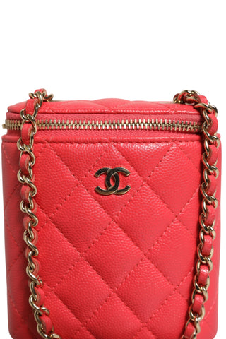 Estuche de belleza pequeño acolchado vertical Coco en rojo caviar con cadena