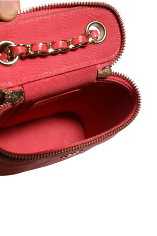 Estuche de belleza pequeño acolchado vertical Coco en rojo caviar con cadena