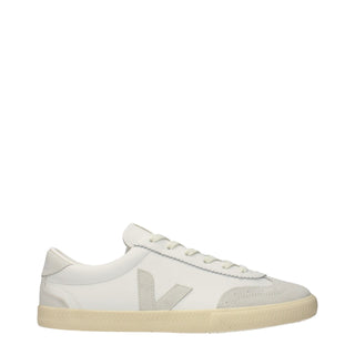 Zapatillas deportivas de cuero blancas