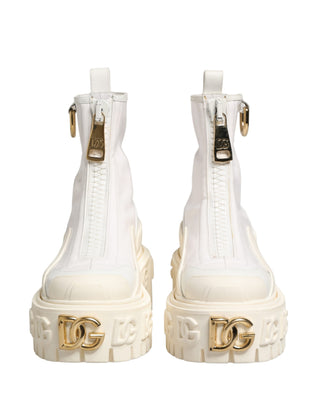 Botines blancos de cuero con suela de goma y logo  