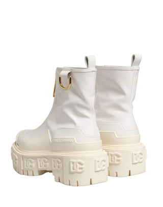 Botines blancos de cuero con suela de goma y logo  