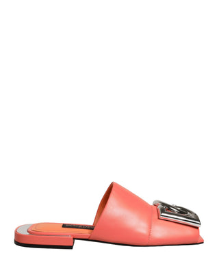 Sandalias planas naranjas de cuero con logo DG