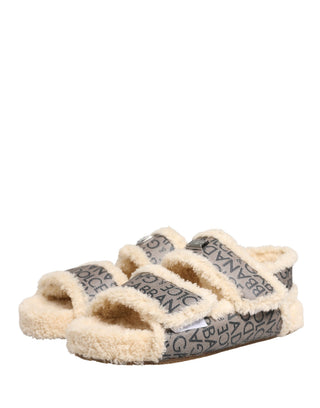 Sandalias planas con estampado de logo y piel sintética beige