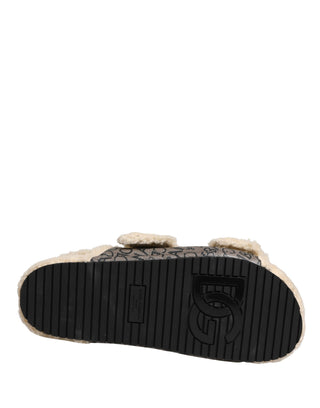 Sandalias planas con estampado de logo y piel sintética beige