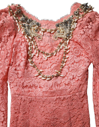Vestido sirena rosa de encaje adornado