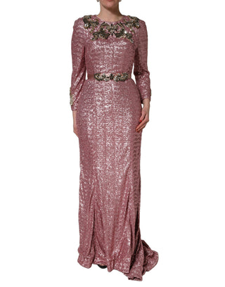 Vestido de noche rosa con lentejuelas y adornos