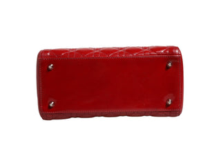 Bolso pequeño Lady Dior de cuero charol cereza con acolchado Cannage  
