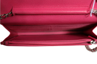 Cartera rosa acolchada de piel de cordero con cadena WOC plateada