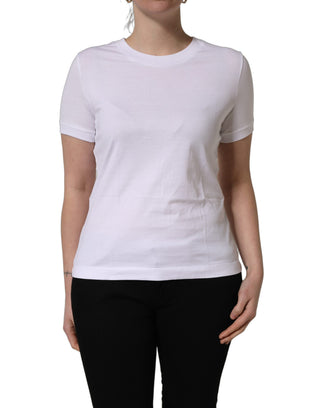 Camiseta blanca de algodón con cuello redondo y mangas cortas