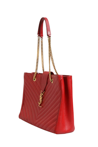 Bolso tote monograma de cuero granulado acolchado Chevron rojo