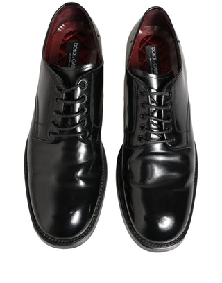 Zapatos formales derby de cuero negro con cordones  