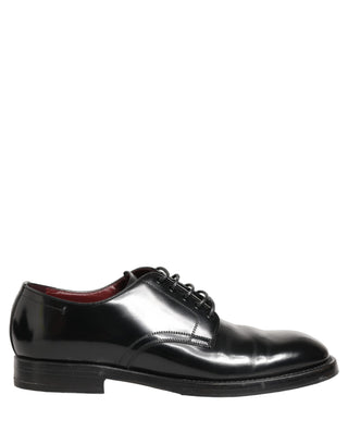 Zapatos formales derby de cuero negro con cordones  