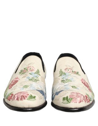 Zapatos mocasines con bordado floral blanco  