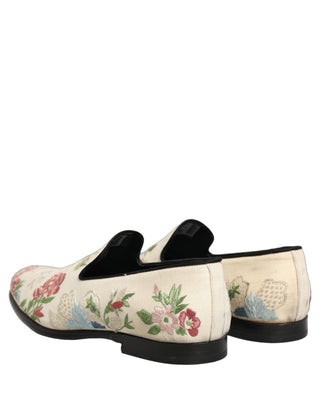 Zapatos mocasines con bordado floral blanco  