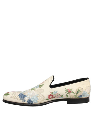 Zapatos mocasines con bordado floral blanco  